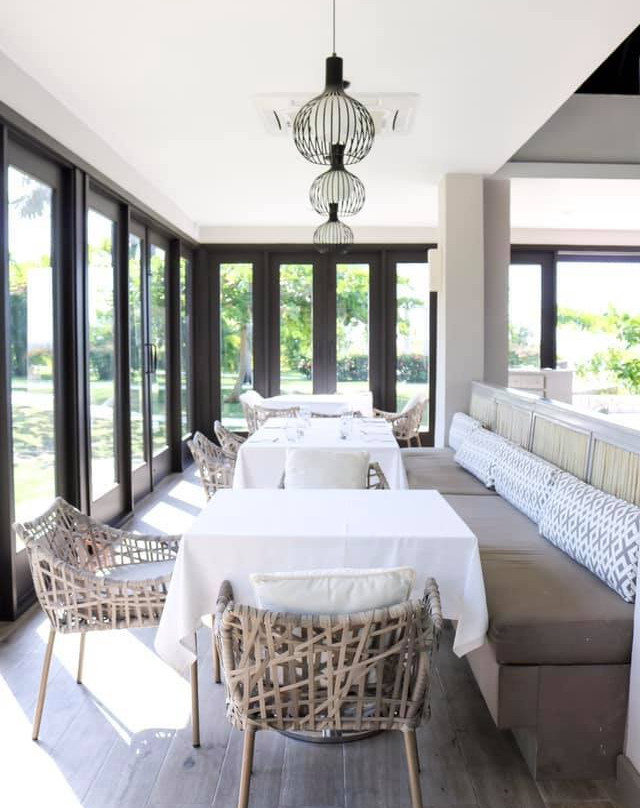 The Cliff Hotel主图