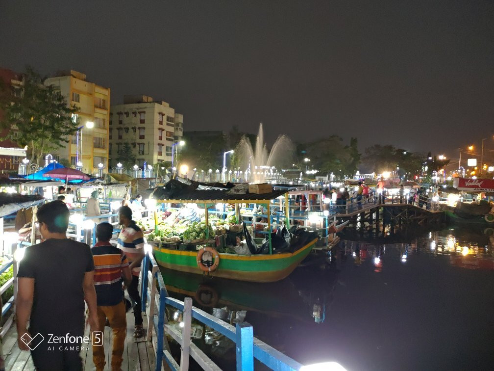 Floating Market Patuli景点图片