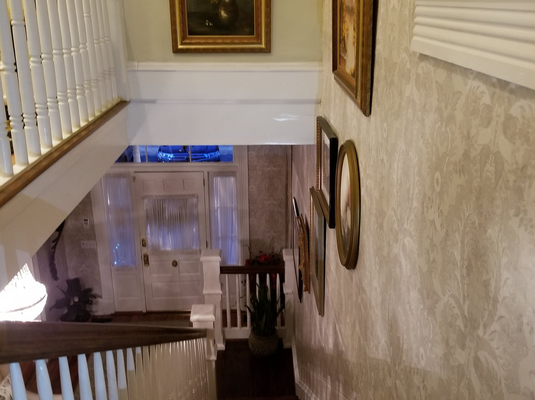 Trowell Historic Inn主图