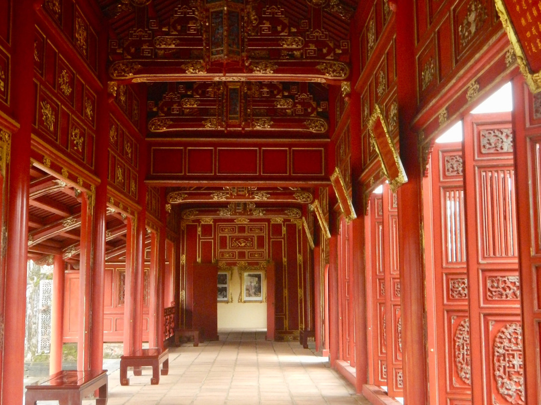 Halls of the Mandarins-顺化必去景点