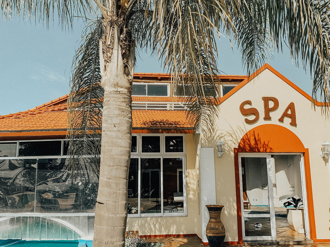 Costa Del Sol Hotel主图