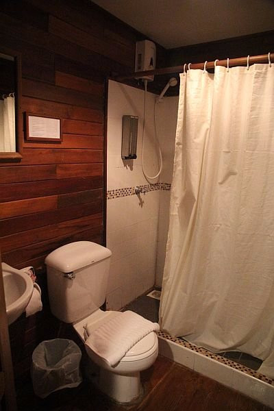 江边屋酒店主图