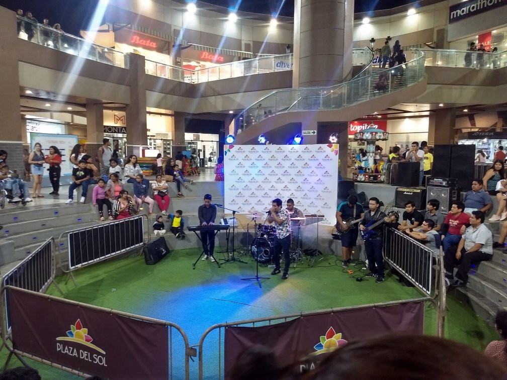 Plaza del Sol Huacho-瓦乔必去景点