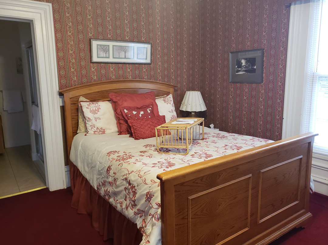 The Colonial Motel主图