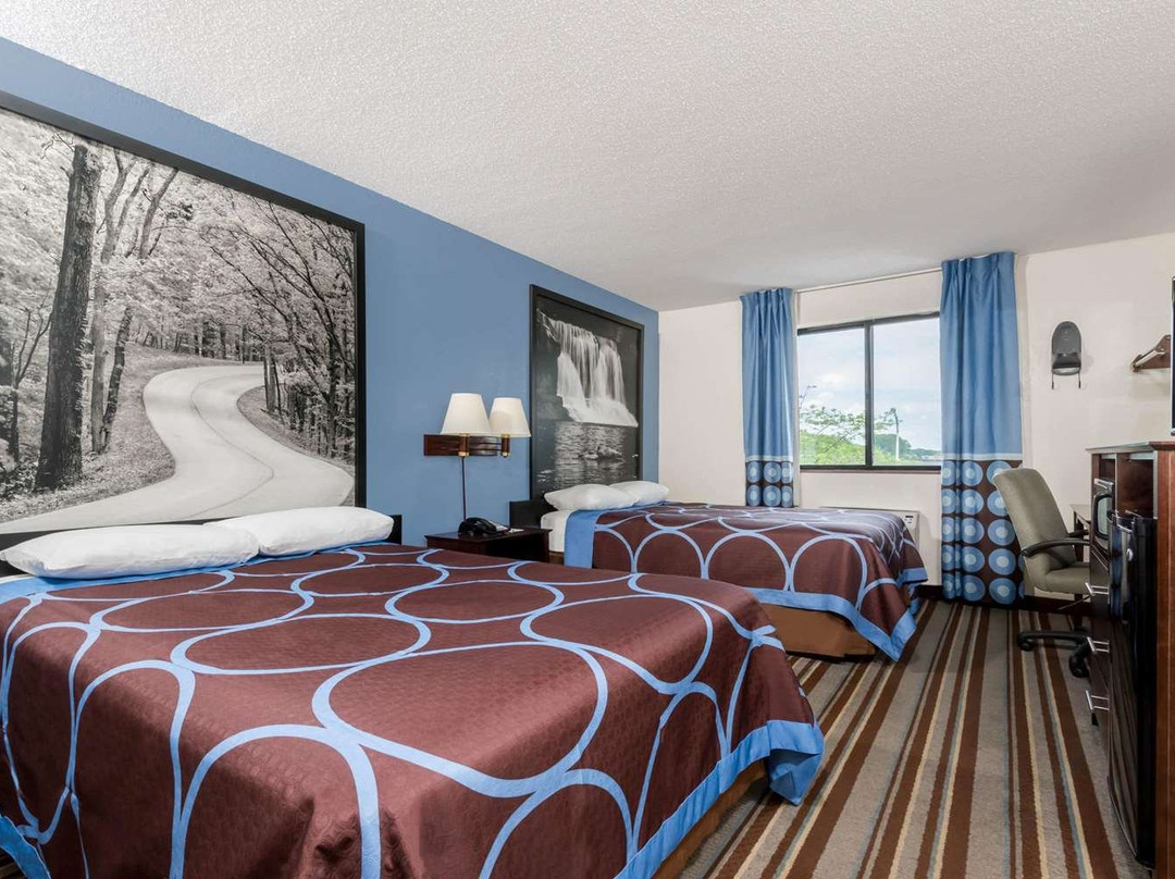 Super 8 by Wyndham Columbus主图