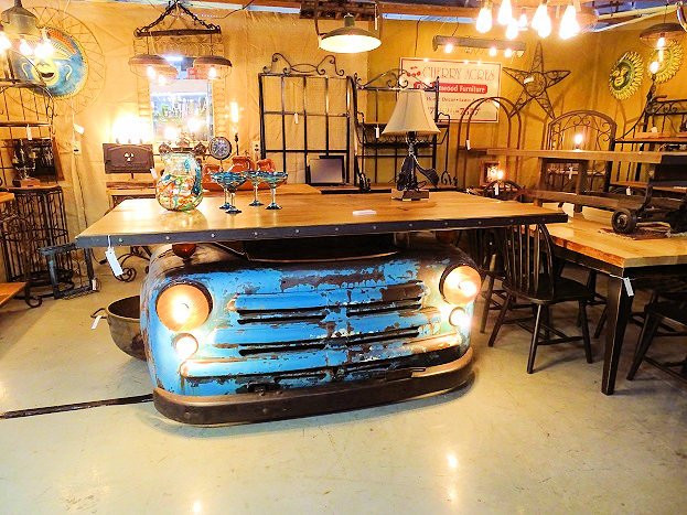 Adams Antiques景点图片