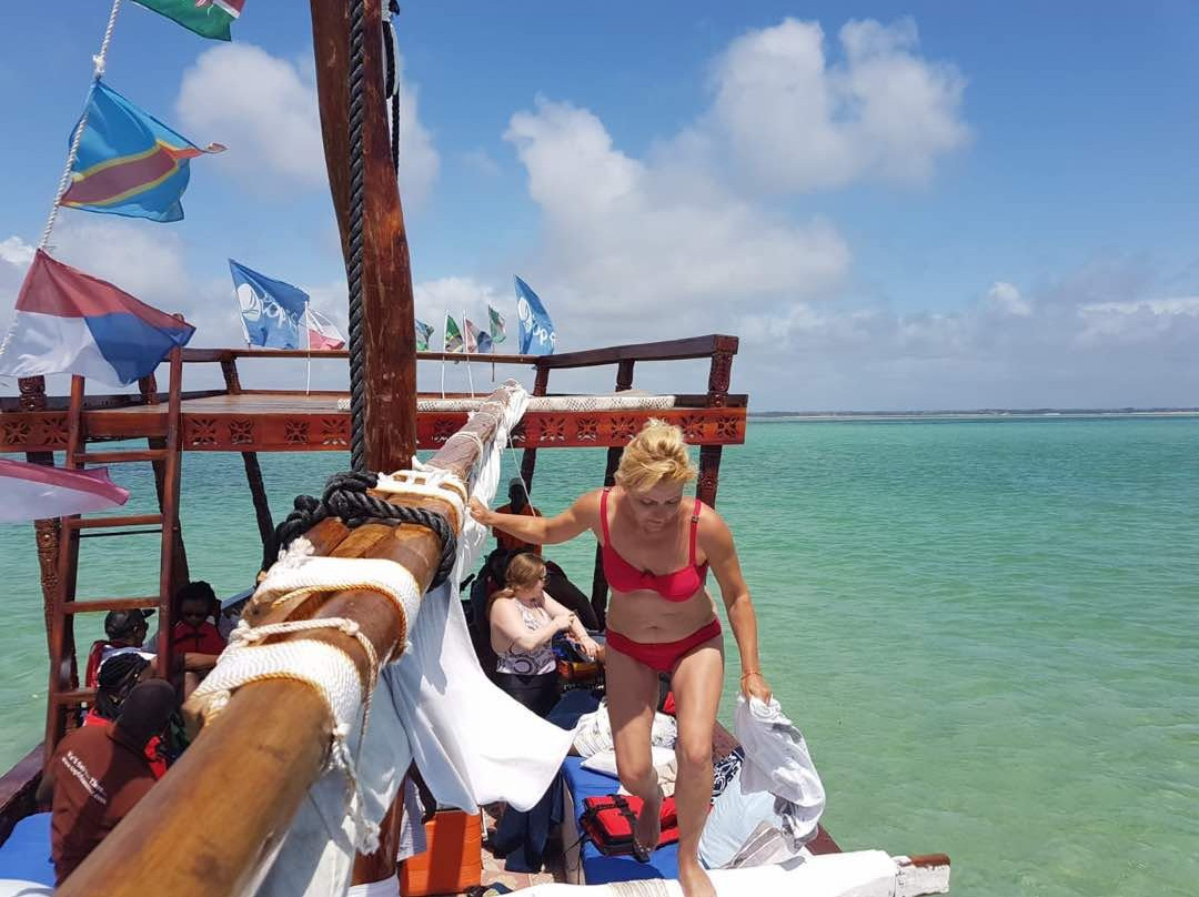 Uroa Blue Adventure-乌罗阿必去景点