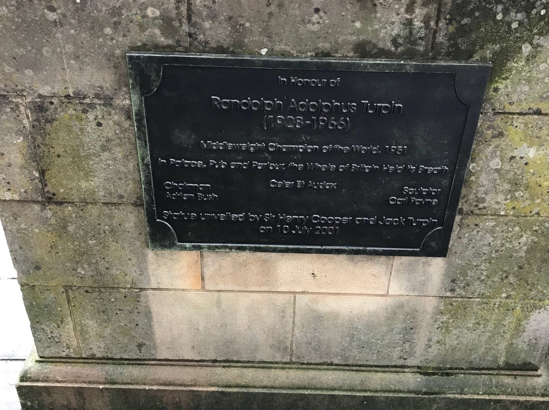 Randolph Turpin Statue