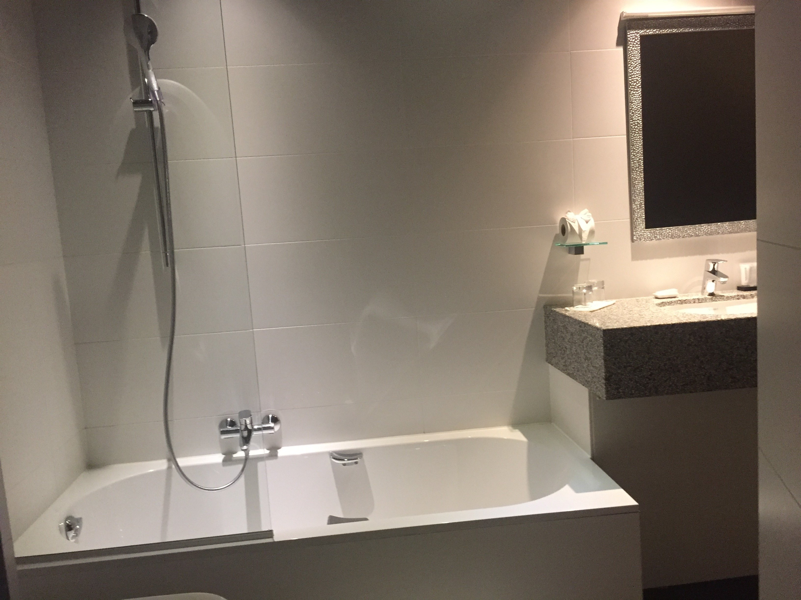 Square Hotel-浴室