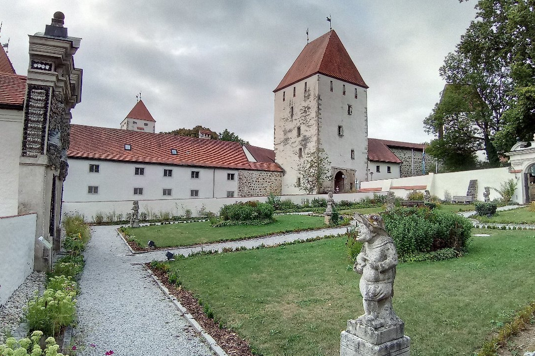 Schloss Neuburg am Inn景点图片