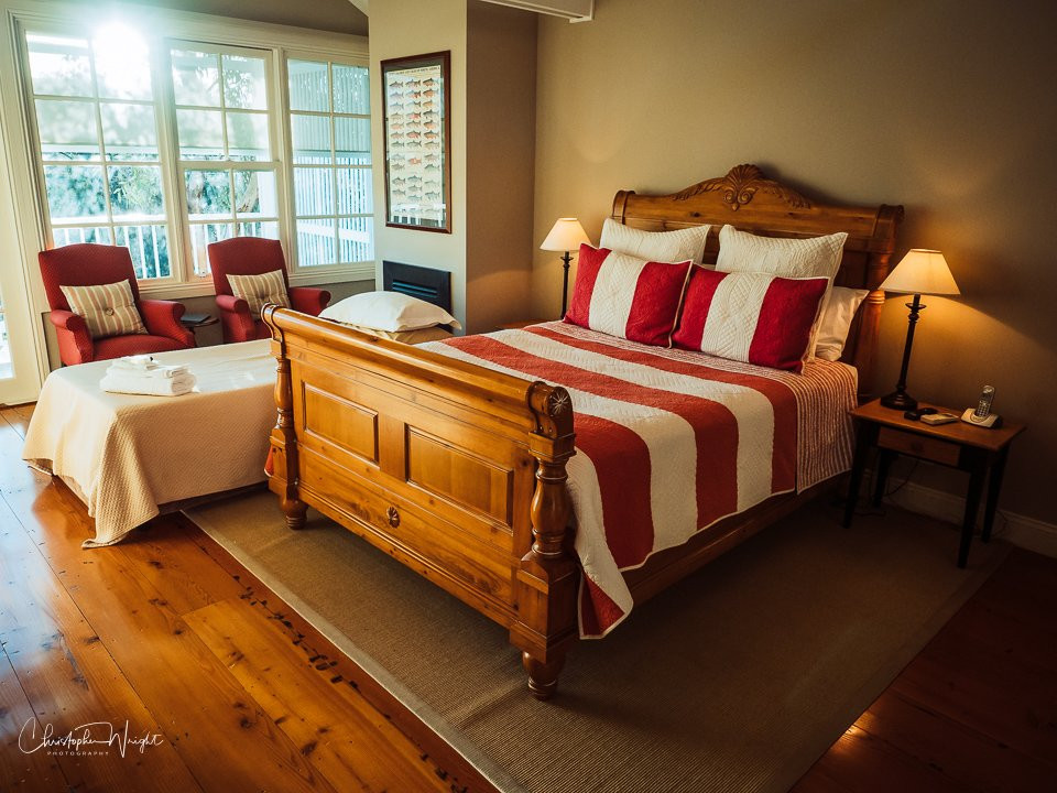 尼波山林小屋主图