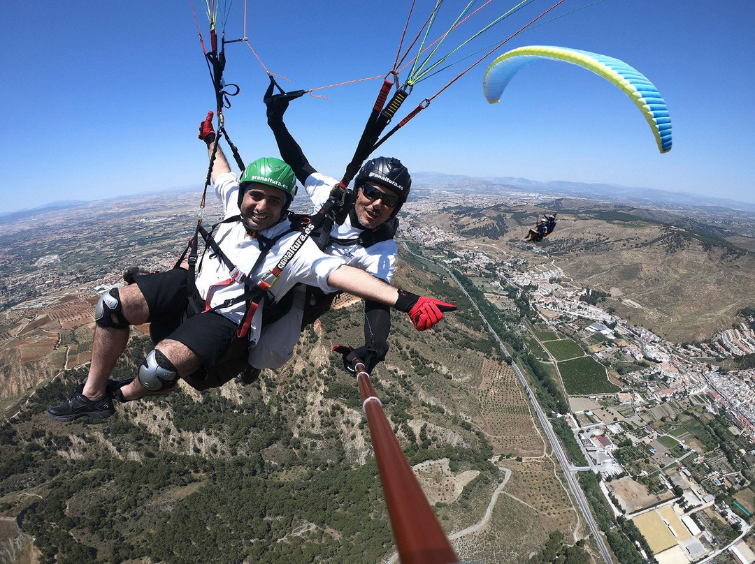 Granaltura Paragliding-格拉纳达必去景点