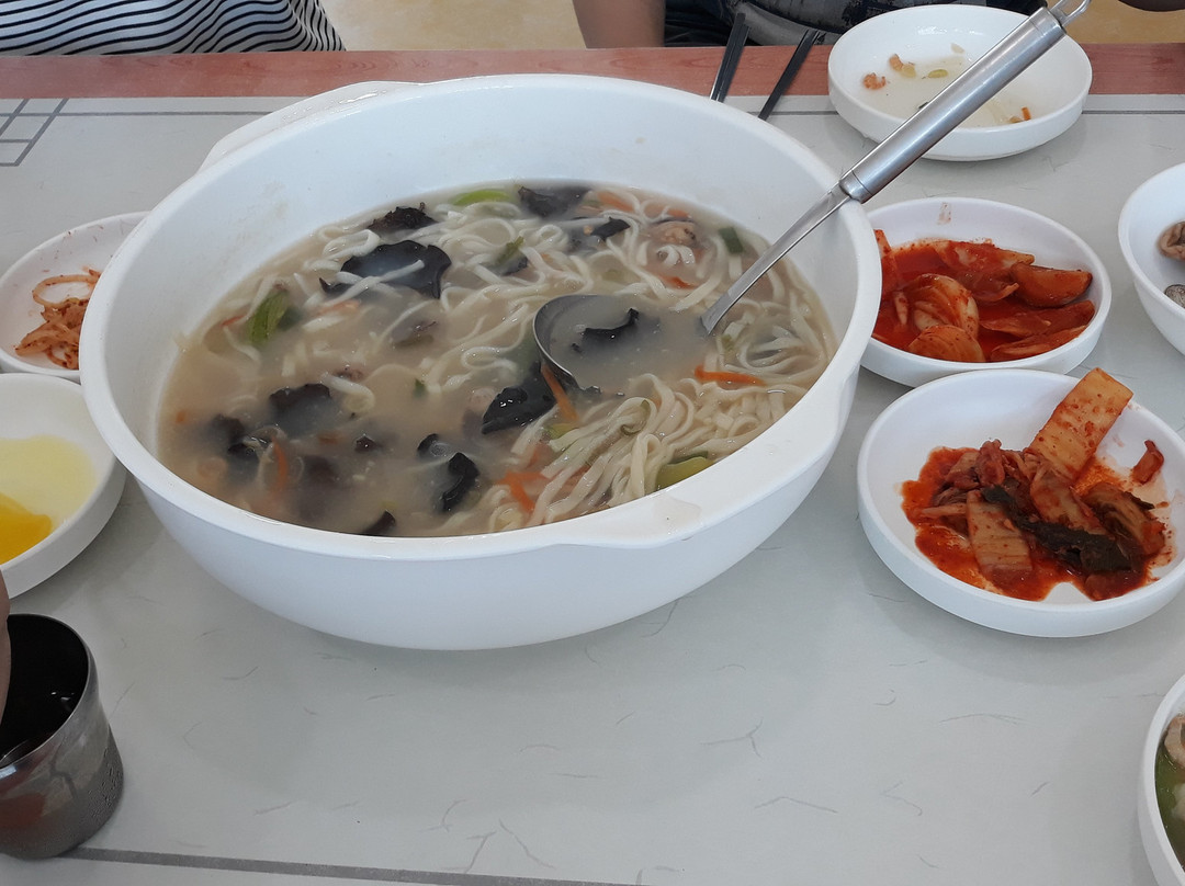 원조해물칼국수