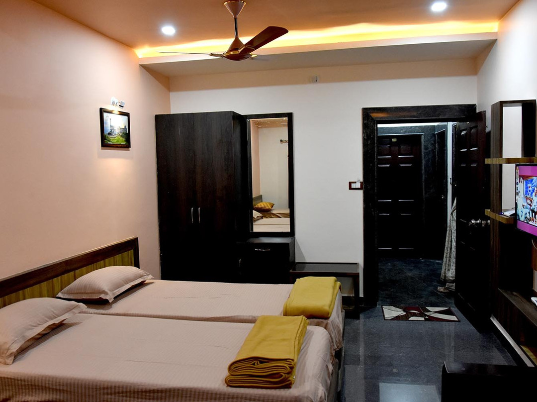 Kamath Residency主图