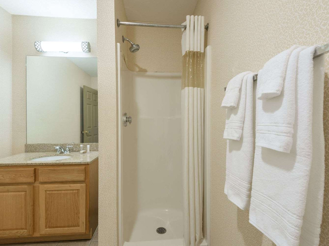 Howard Johnson by Wyndham Springfield主图