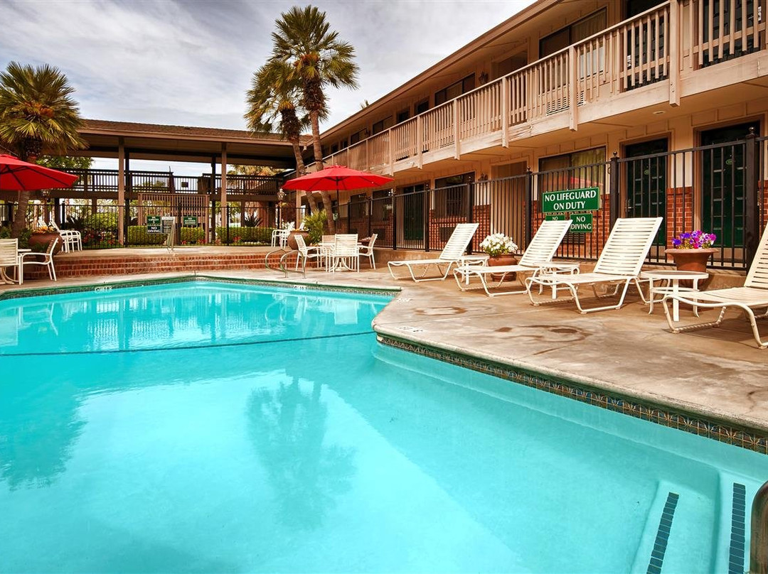 Best Western Shadow Inn主图