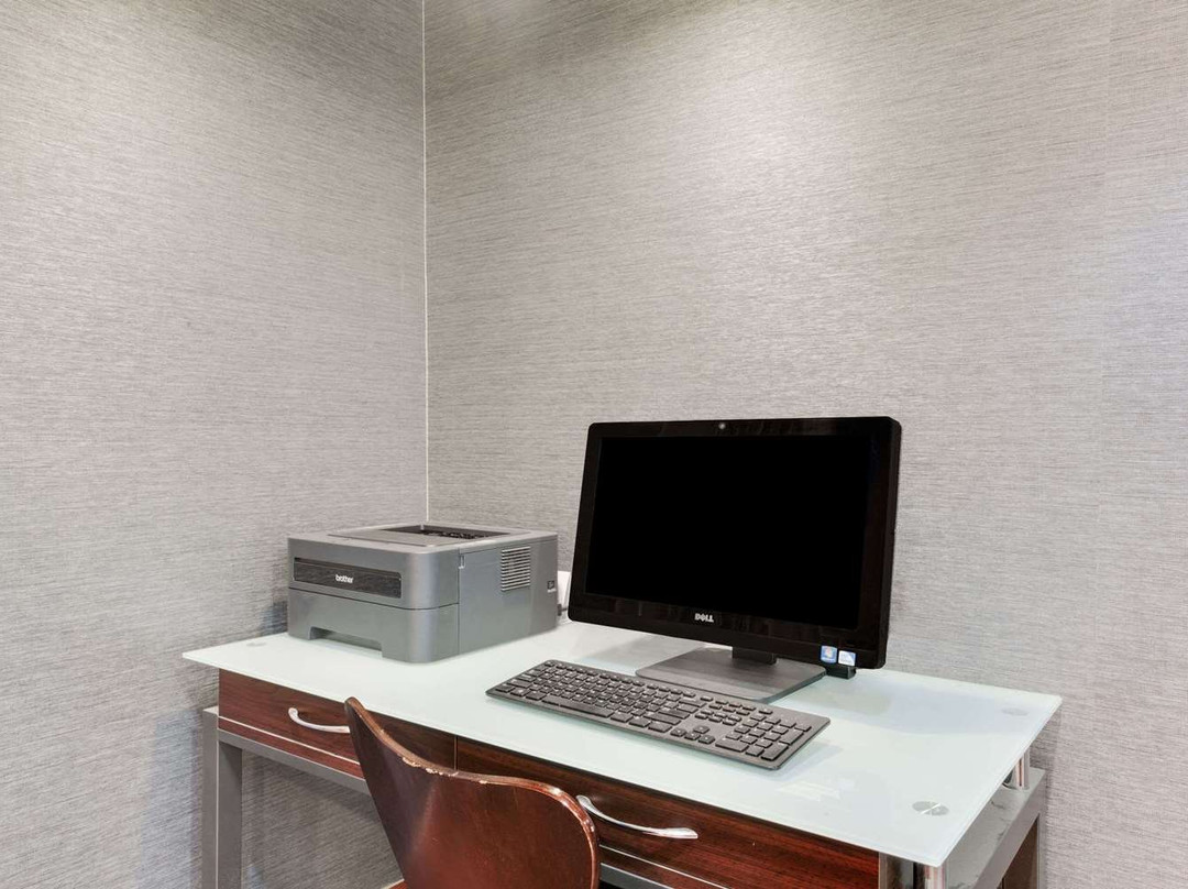 Super 8 by Wyndham Cotulla TX主图