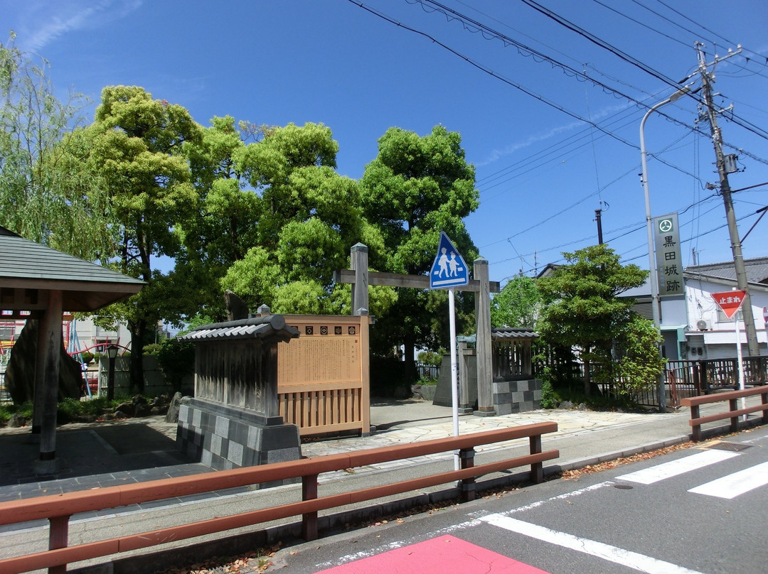 Kuroda Joshi Monument景点图片