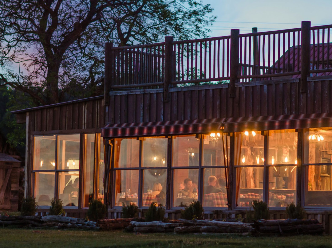 Mount Carmel餐馆和美食-Cordwood