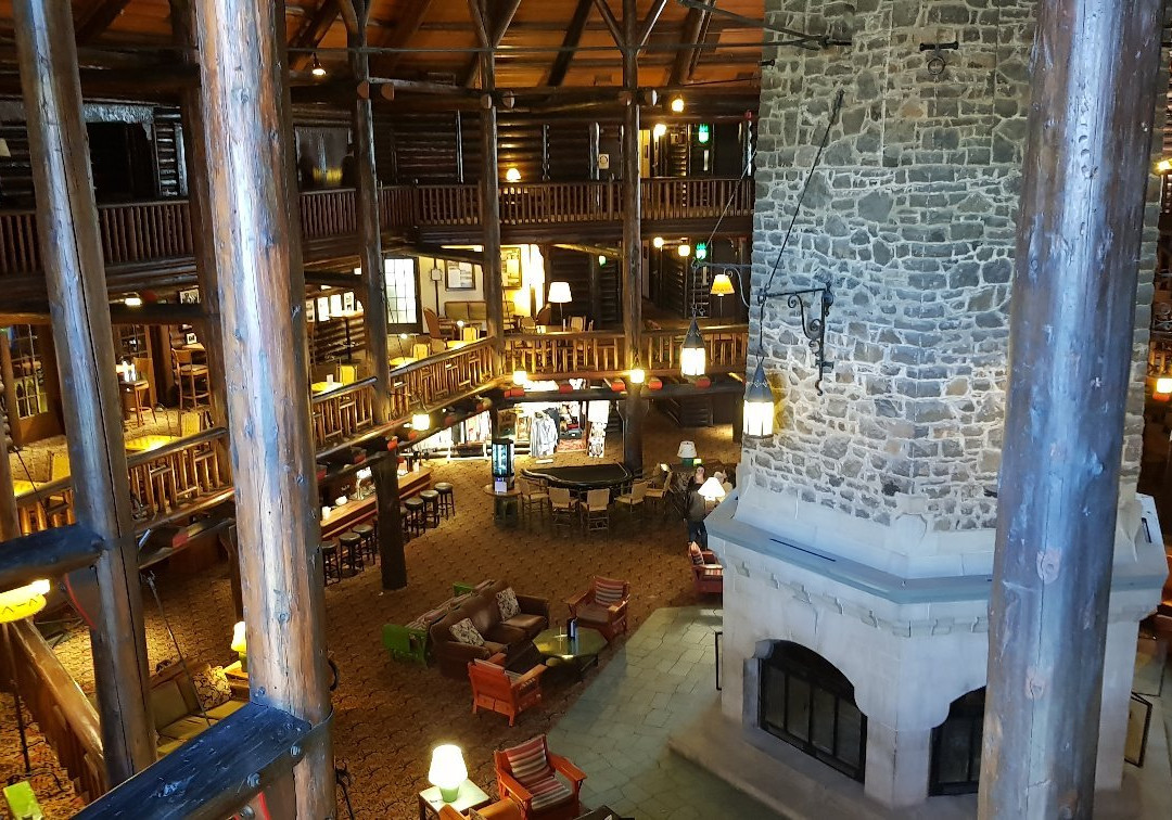 Bar Le Foyer at Fairmont Le Château Montebello景点图片