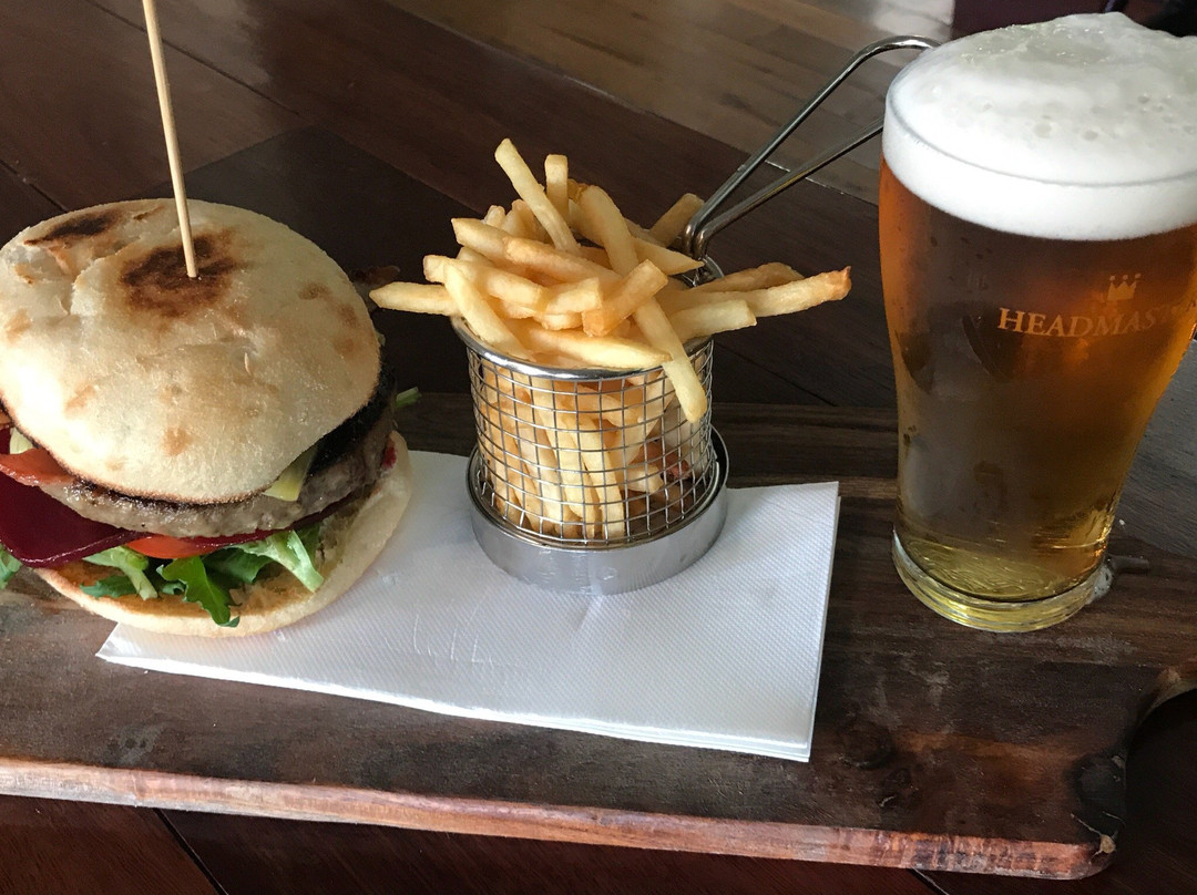 Murrurundi餐馆和美食-The White Hart Hotel