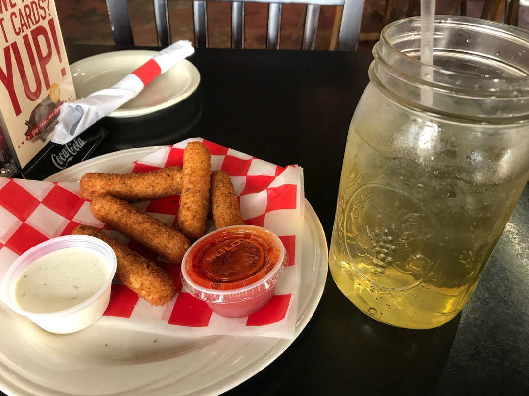 Huntsville餐馆和美食-City Hall Cafe & Pie Bar