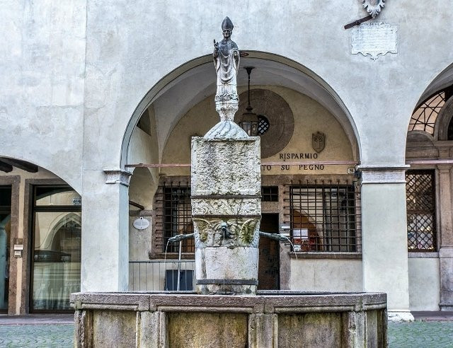 Fontana di San Lucano