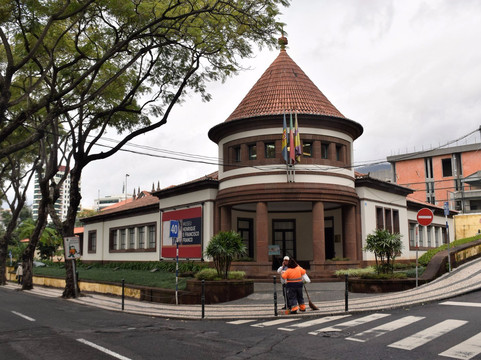 Museu Henrique e Francisco Franco-沙尔必去景点