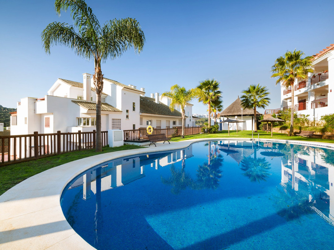 Albayt Nueva Alcaidesa Apartments