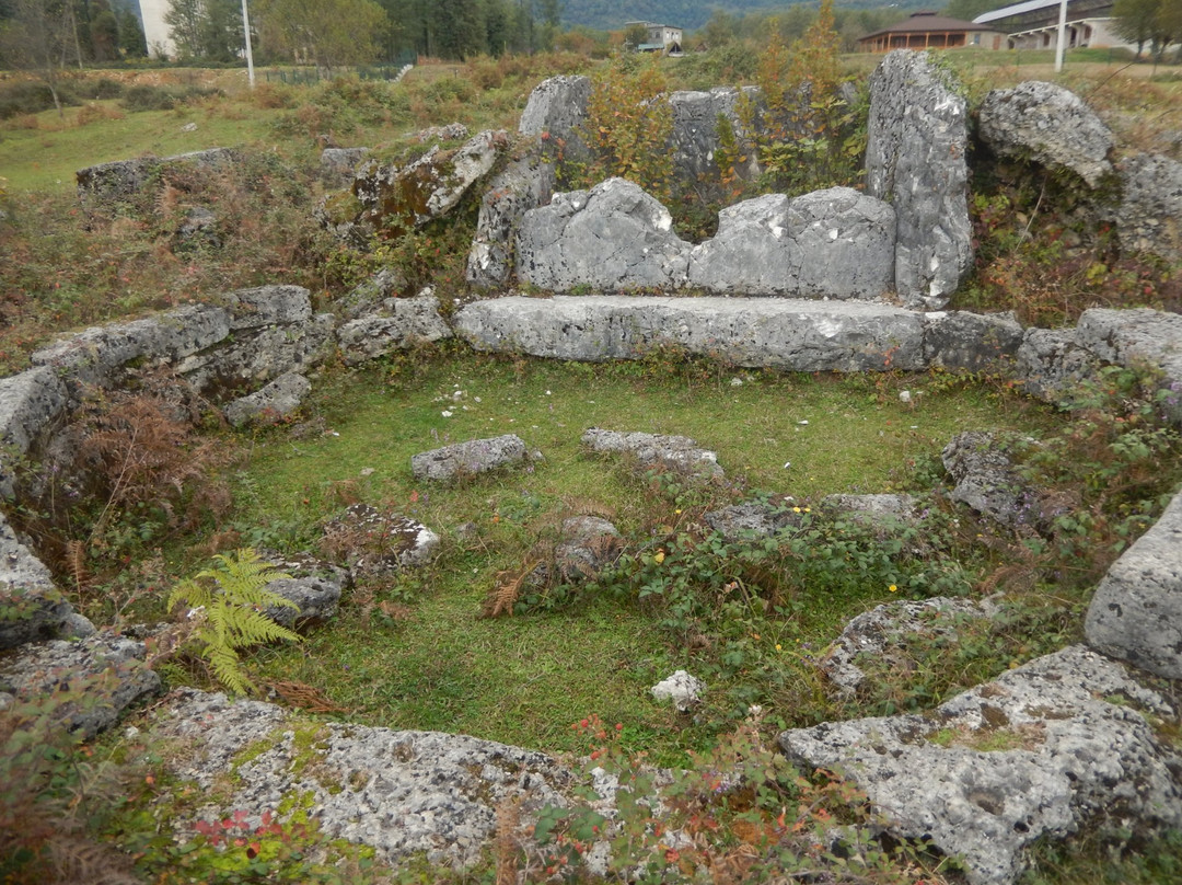 Dolmen Otkhara-Otkhara必去景点