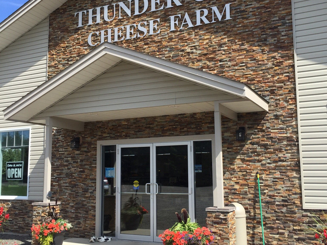 Thunder Oak Cheese Farm-McCluskeys Corners必去景点