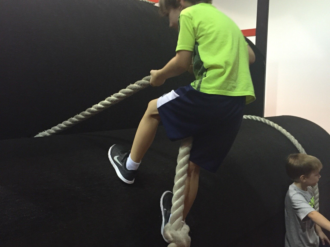 Obstacle Warrior Kids-麦金尼必去景点