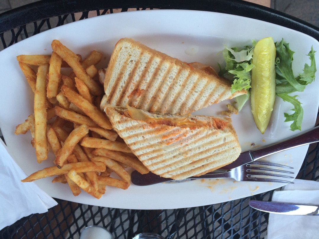 Players Waterfront Eatery