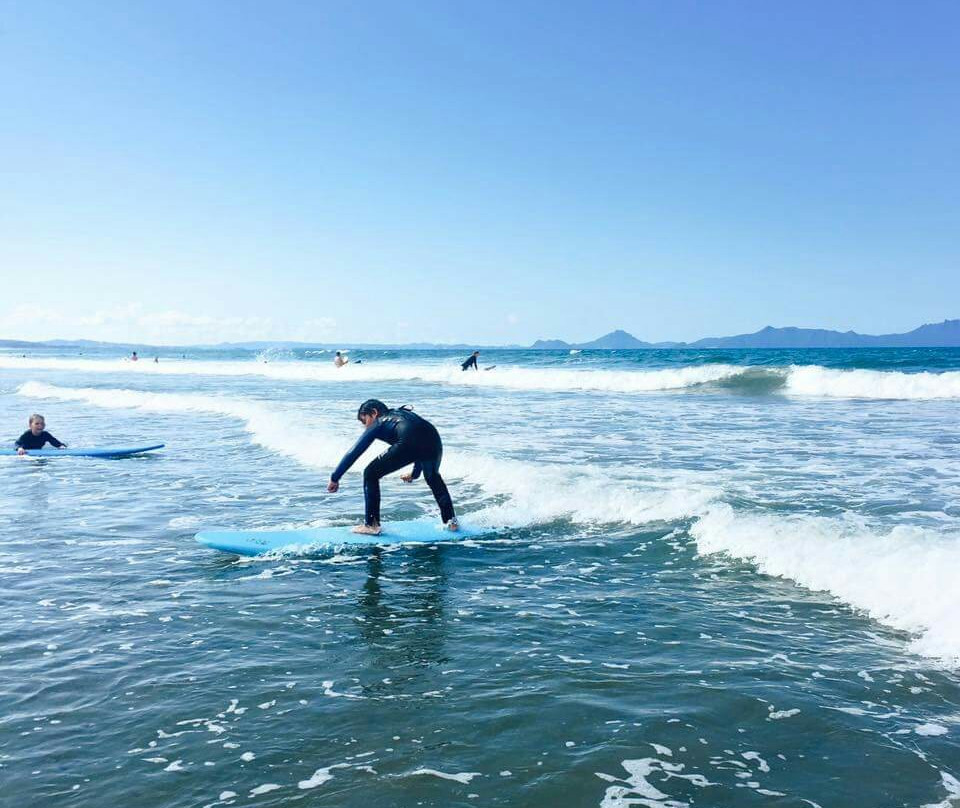 Learn 2 Surf Waipu Cove景点图片