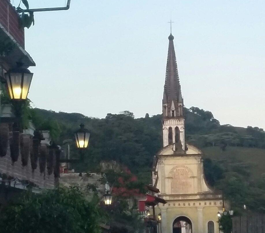 Santuario de Nuestra Señora de Guadalupe O Iglesia de los Jarritos-Cuetzalan del Progreso必去景点