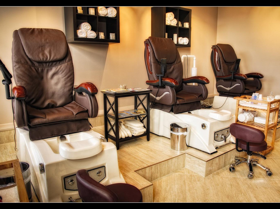 The New You Day Spa-基洛纳必去景点