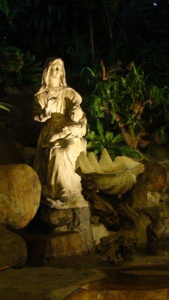 Mary Immaculate Parish - Nature Church-拉斯皮纳斯市必去景点