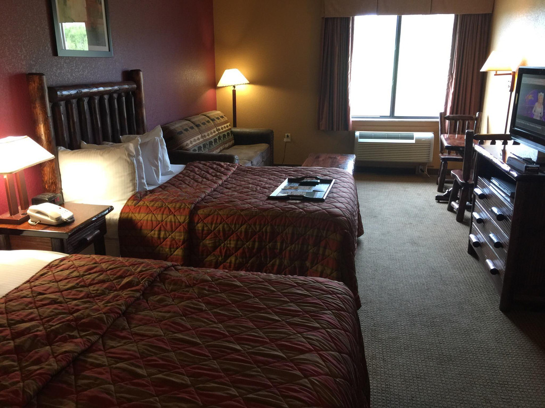 Wild Water Dome Indoor Waterpark at River Lodge-塞维尔维尔必去景点