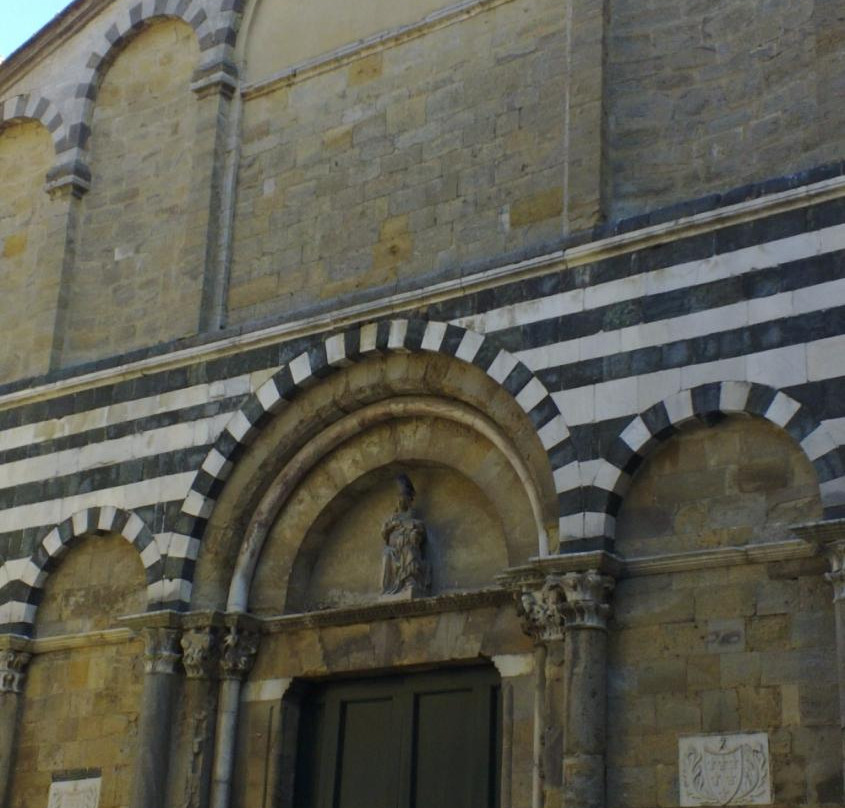 Chiesa di San Michele Arcangelo-沃尔泰拉必去景点