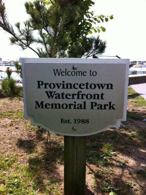 Provincetown Waterfront Memorial Park-普罗温斯敦必去景点