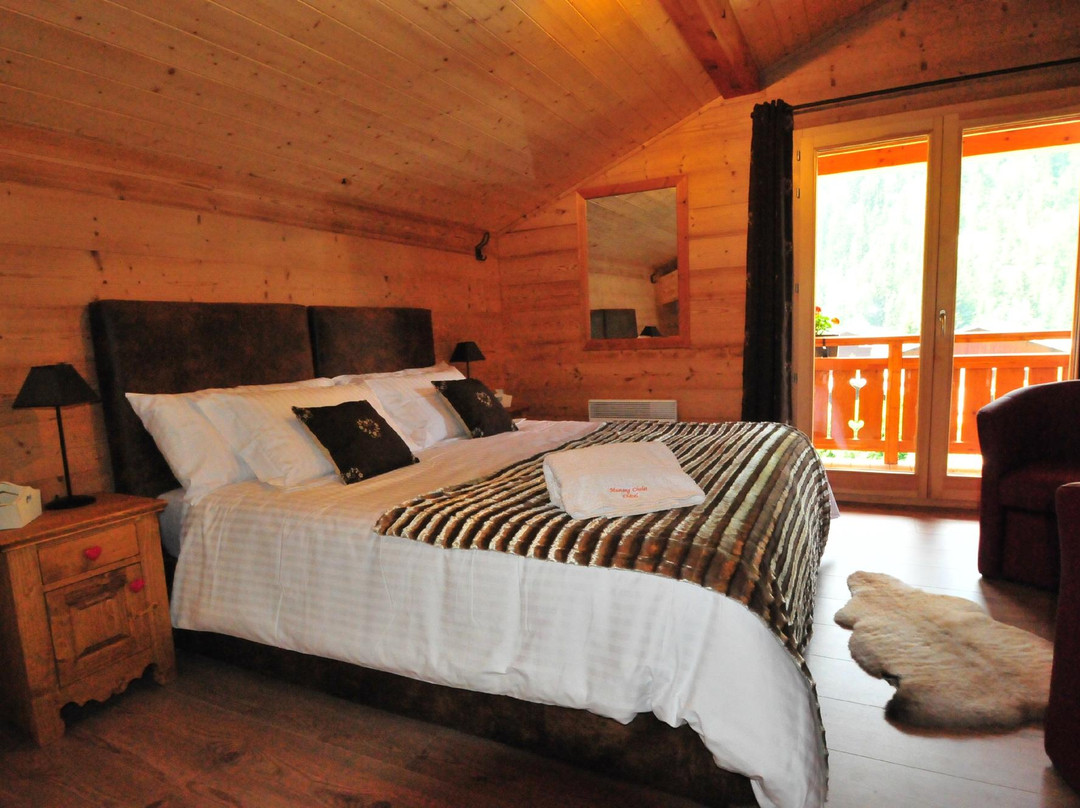 Mustang Chalet