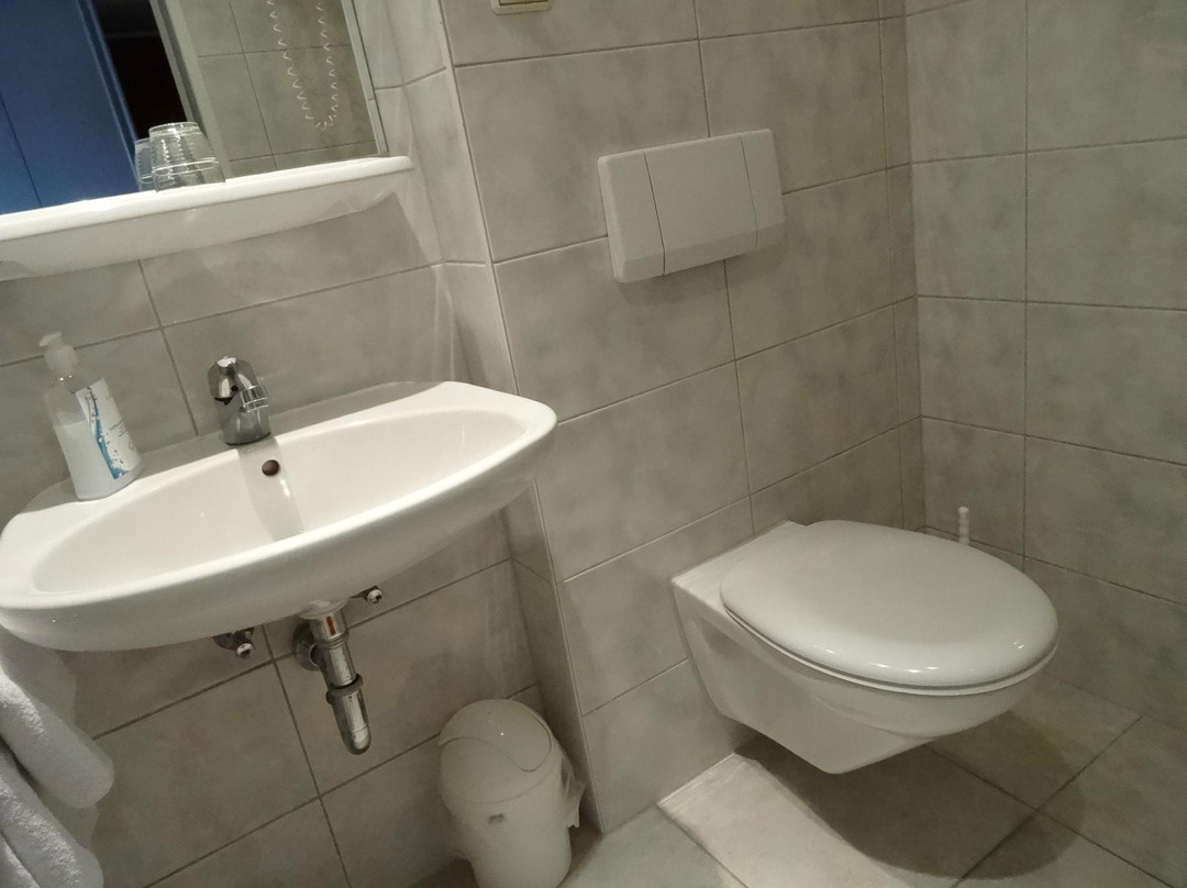 雷斯登斯酒店主图