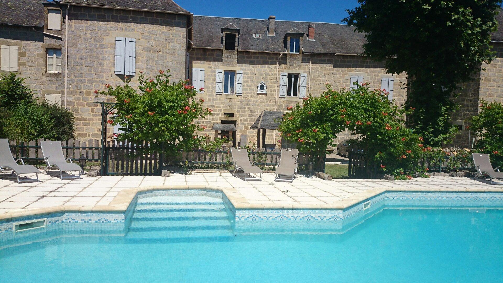 Les Dépendances Du Château-客卧