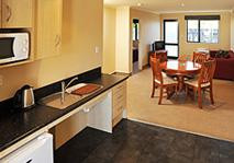 Woodbourne Tavern & Motel主图