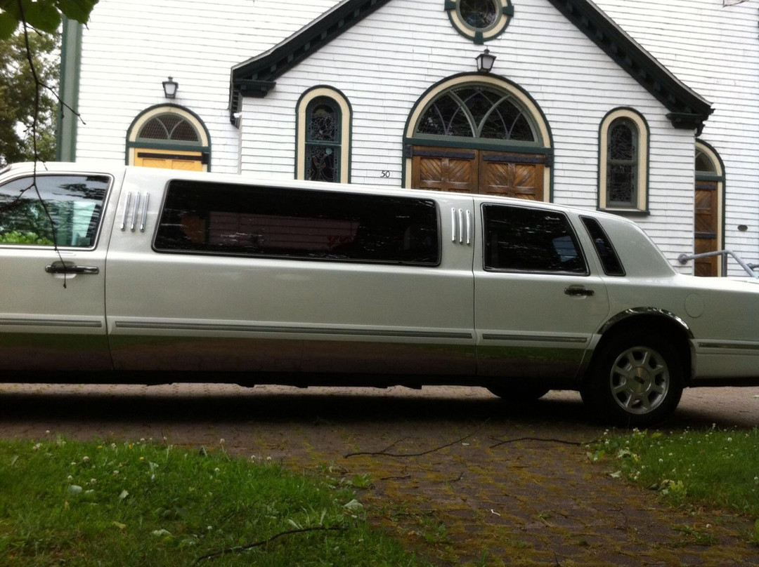 Tours By Town Car-哈利法克斯必去景点