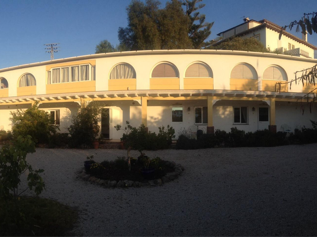 日与月阿育吠陀健康疗养与会议酒店主图