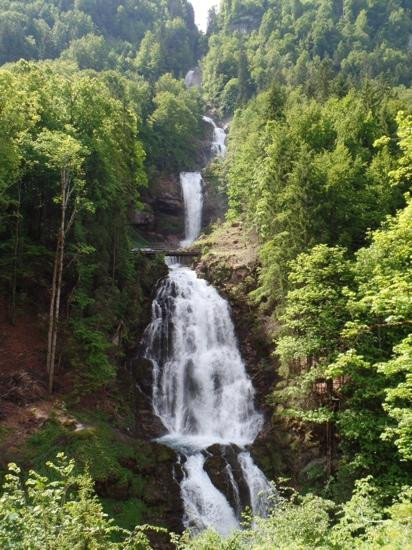 Giessbach Falls-吉特霸赫必去景点