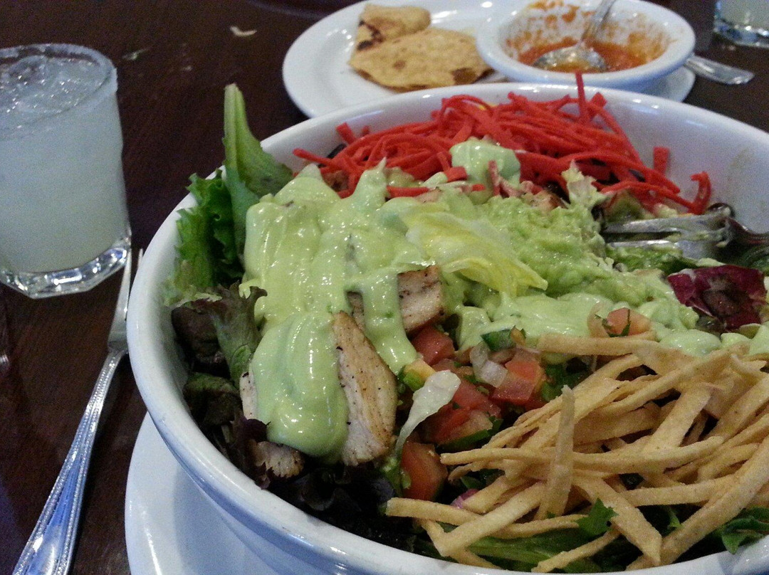 Arturo's Bar and Grill