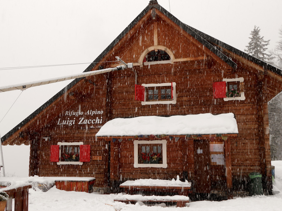 Rifugio Alpino Luigi Zacchi