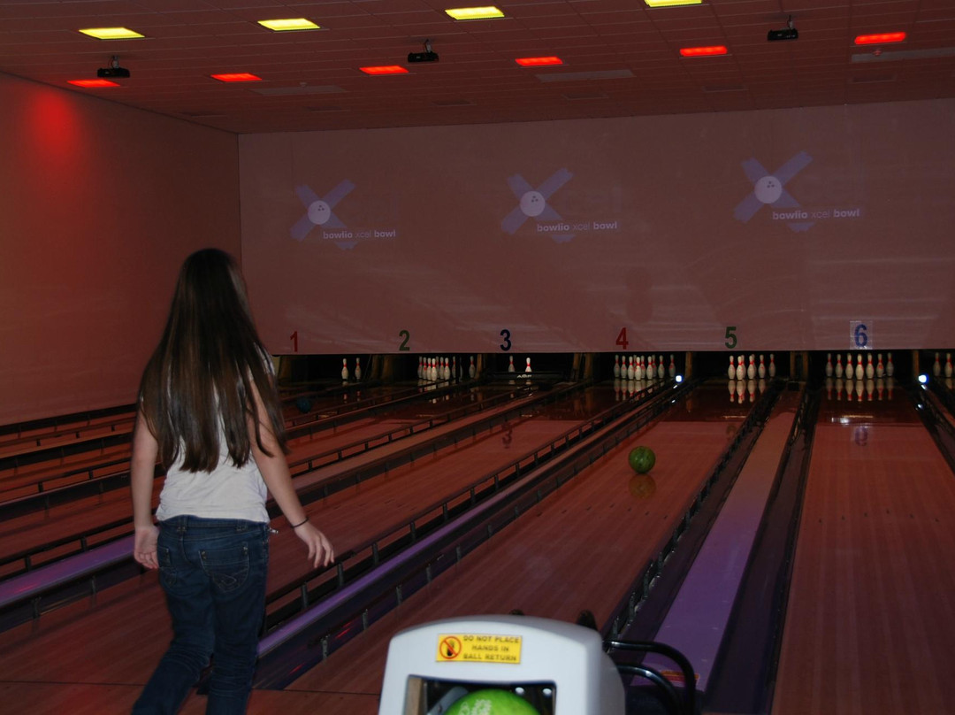 Xcel Bowl-喀麦登必去景点